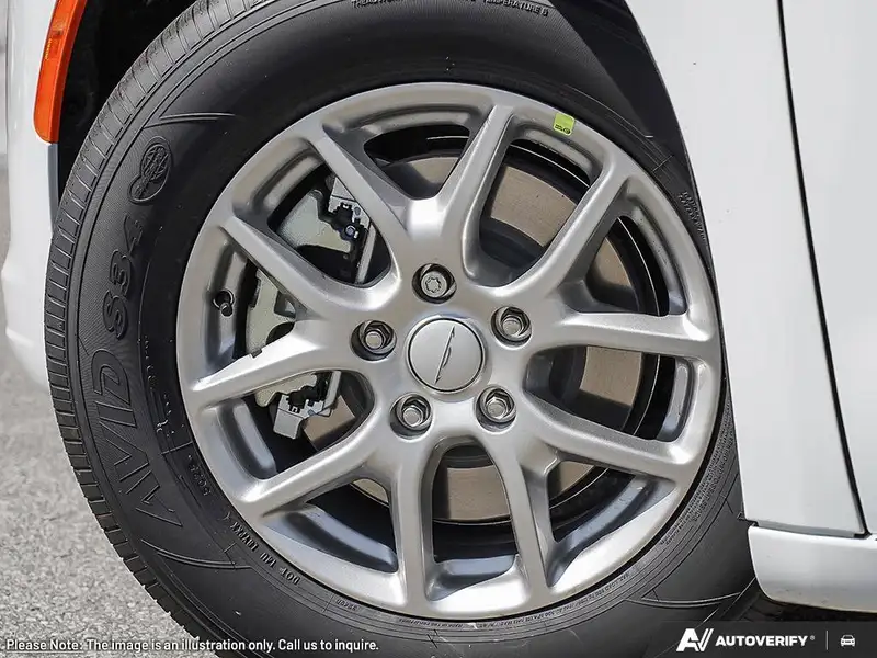 2027 Chrysler Pacifica Select, weiß, 0 km, Import Kanada — Foto 9 z 12