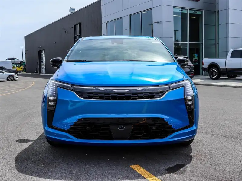 2027 Chrysler Pacifica Select, blau, 0 km, Import Kanada — Foto 2 z 12