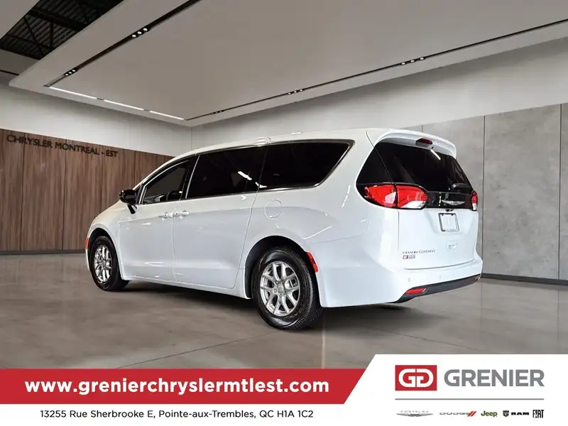 2027 Chrysler Grand Caravan SXT, weiß, 0 km, Import Kanada — Foto 3 z 12