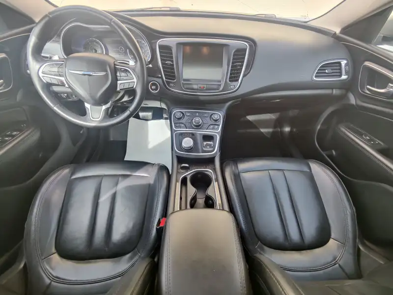 2016 Chrysler 200 C | NAV | Bluetooth | Backup Camera |, silber, 157.618 km, Import Kanada — Foto 12 z 12