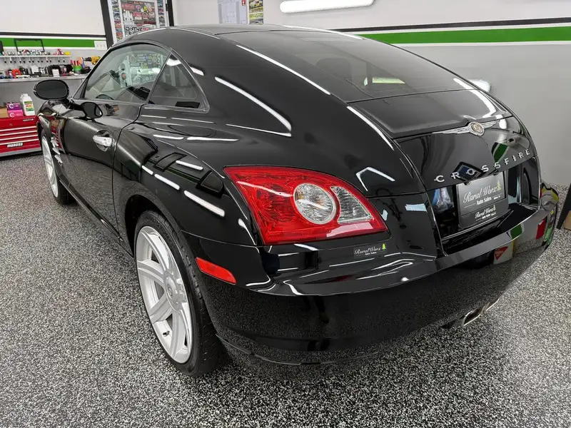 2004 Chrysler Crossfire 2dr Cpe, schwarz, 75.000 km, Import Kanada — Foto 4 z 12