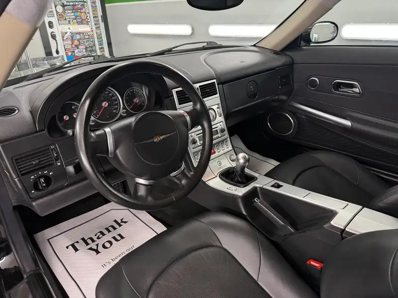 2004 Chrysler Crossfire 2dr Cpe, schwarz, 75.000 km, Import Kanada — Foto 8 z 12