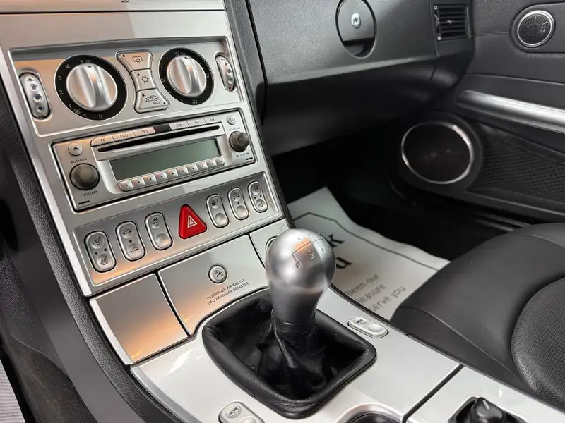2004 Chrysler Crossfire 2dr Cpe, schwarz, 75.000 km, Import Kanada — Foto 9 z 12
