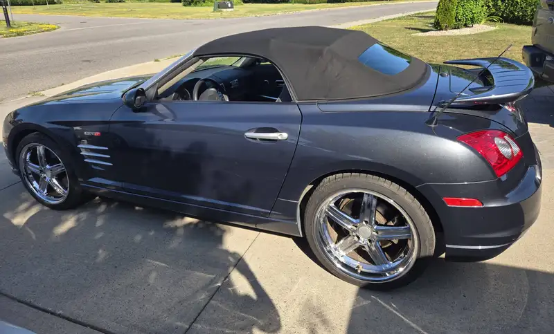 2006 Chrysler Crossfire SRT6, grau, 86.500 km, Import Kanada — Foto 4 z 12