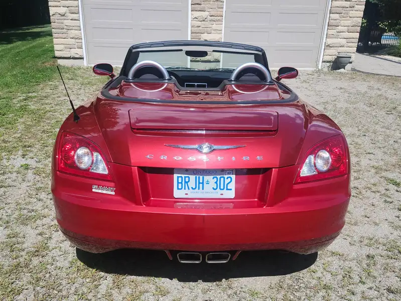 2005 Chrysler Crossfire Limited, rot, 88.000 km, Import Kanada — Foto 1