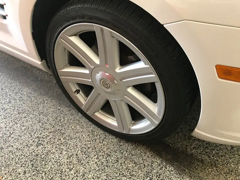 2004 Chrysler Crossfire Limited, weiß, 44.700 km, Import Kanada — Foto 10 z 11