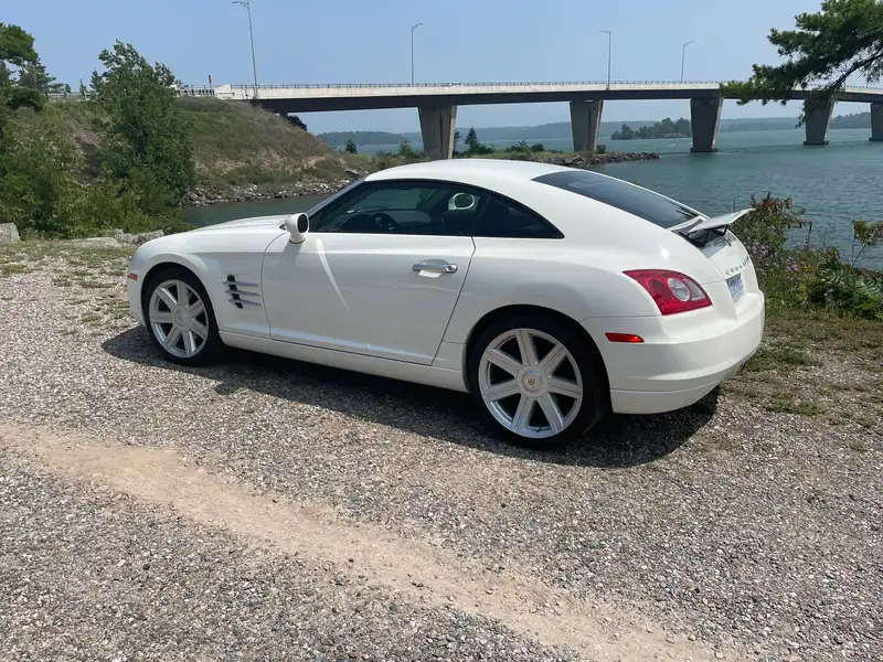 2004 Chrysler Crossfire Limited, weiß, 44.700 km, Import Kanada — Foto 2 z 11