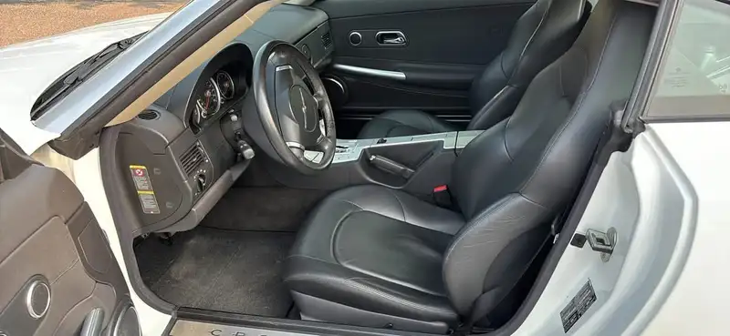 2004 Chrysler Crossfire Limited, weiß, 44.700 km, Import Kanada — Foto 4 z 11