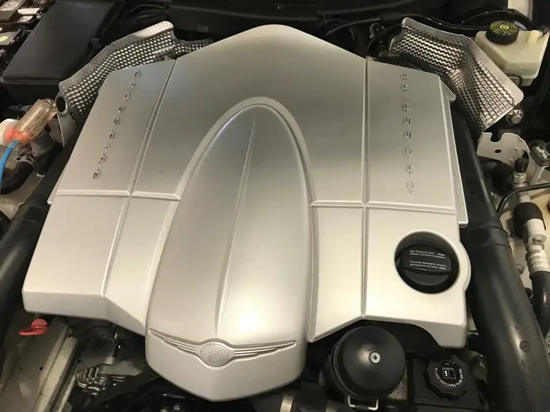 2004 Chrysler Crossfire Limited, weiß, 44.700 km, Import Kanada — Foto 7 z 11