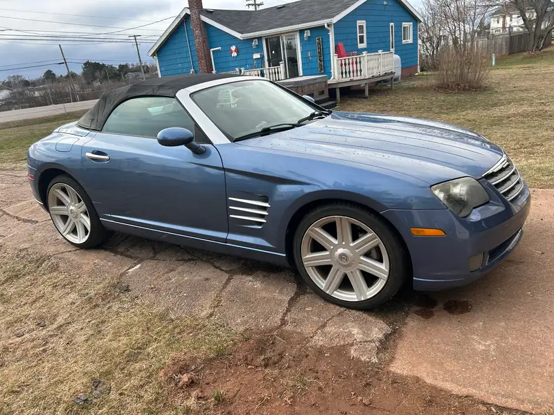 2005 Chrysler Crossfire Limited, blau, 132.779 km, Import Kanada — Foto 2 z 12