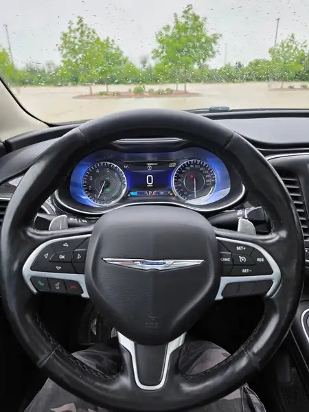 2016 Chrysler 200, silber, 195.000 km, Import Kanada — Foto 12 z 12