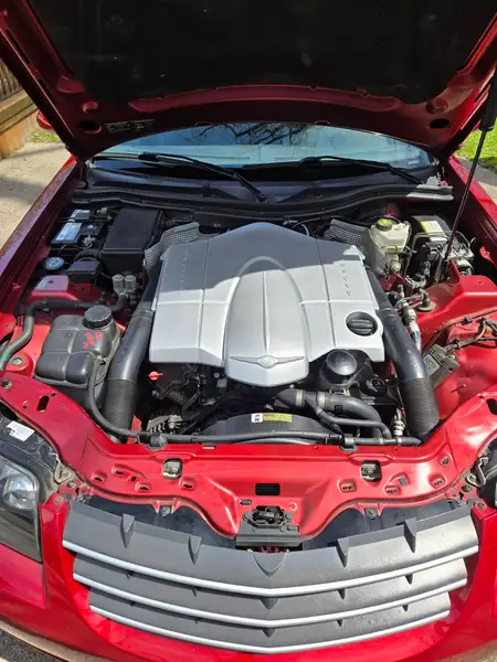 2005 Chrysler Crossfire Limited, rot, 93.000 km, Import Kanada — Foto 6 z 6