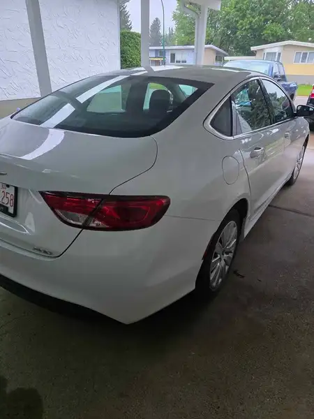 2016 Chrysler 200 LX, weiß, 59.000 km, Import Kanada — Foto 7 z 7