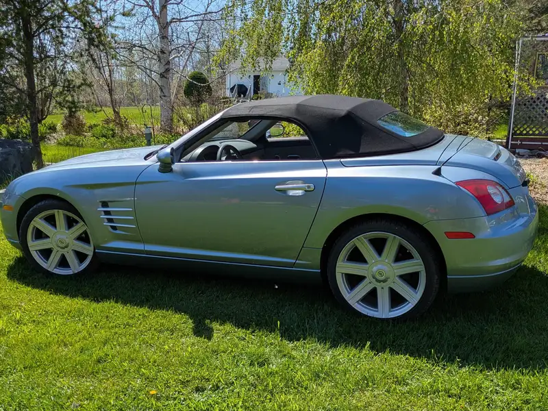 2005 Chrysler Crossfire Limited, grau, 77.000 km, Import Kanada — Foto 1