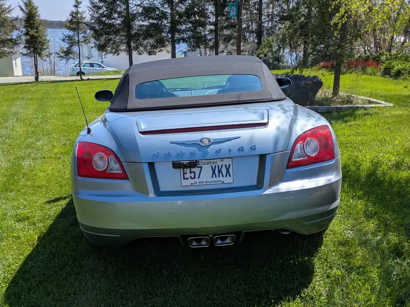 2005 Chrysler Crossfire Limited, grau, 77.000 km, Import Kanada — Foto 4 z 12