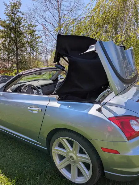 2005 Chrysler Crossfire Limited, grau, 77.000 km, Import Kanada — Foto 6 z 12