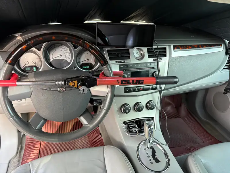 2008 Chrysler Sebring Limited, silber, 235.000 km, Import Kanada — Foto 10 z 12