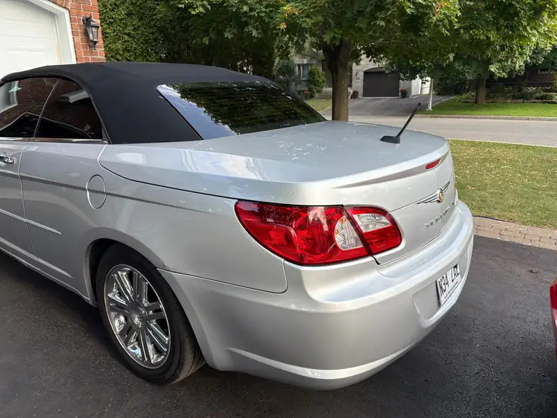 2008 Chrysler Sebring Limited, silber, 235.000 km, Import Kanada — Foto 3 z 12