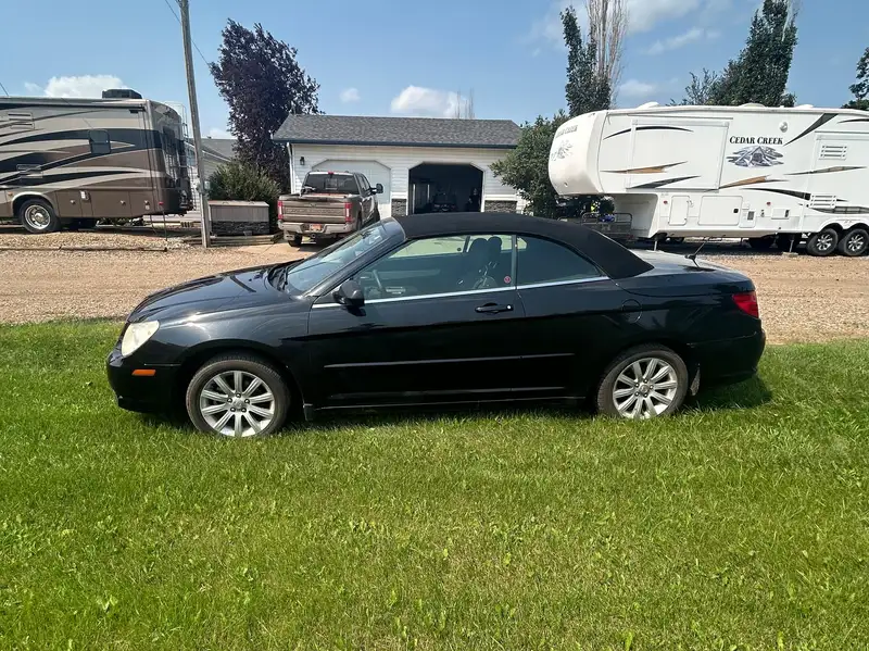 2010 Chrysler Sebring LX, schwarz, 131.850 km, Import Kanada — Foto 2 z 8