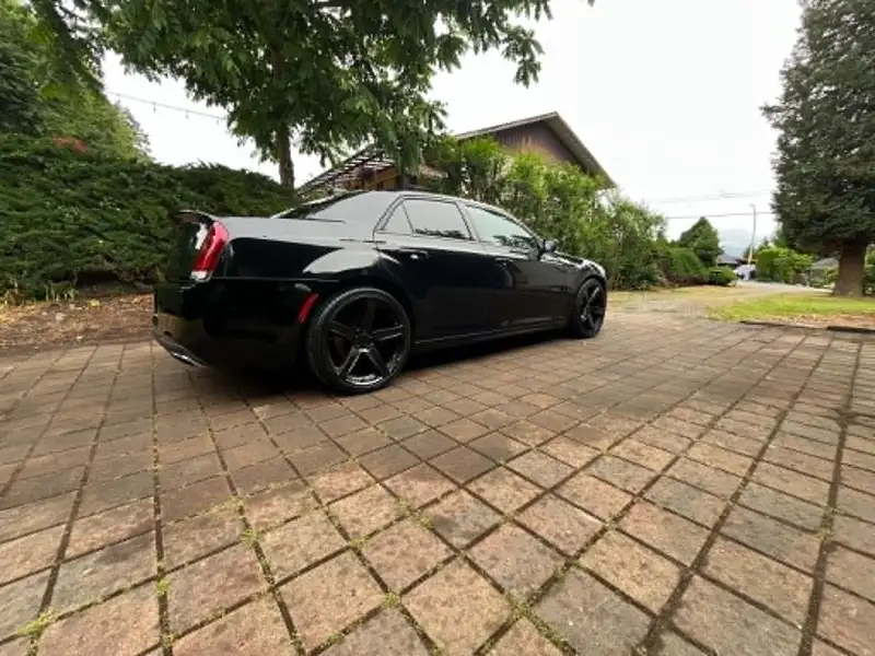 2018 Chrysler 300 300S, schwarz, 150.000 km, Import Kanada — Foto 1
