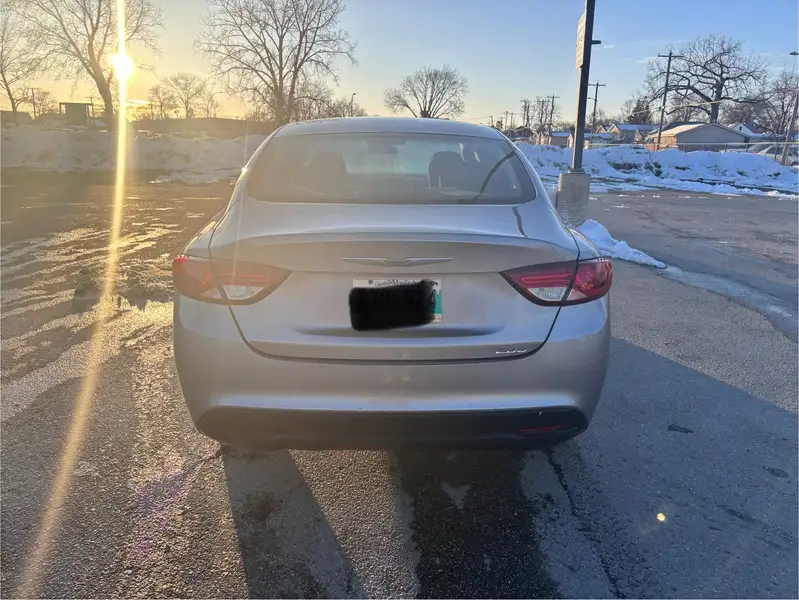 2016 Chrysler 200, silber, 157.000 km, Import Kanada — Foto 4 z 8