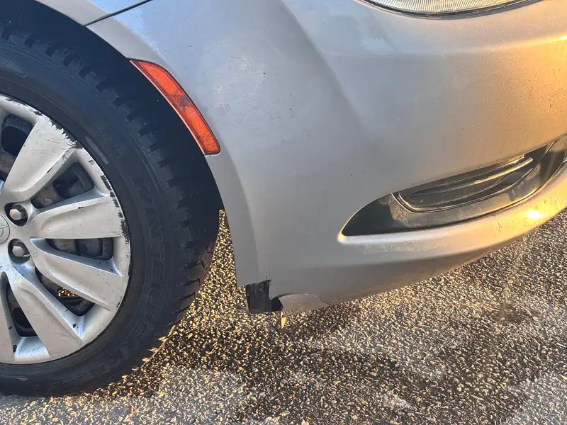 2016 Chrysler 200, silber, 157.000 km, Import Kanada — Foto 7 z 8