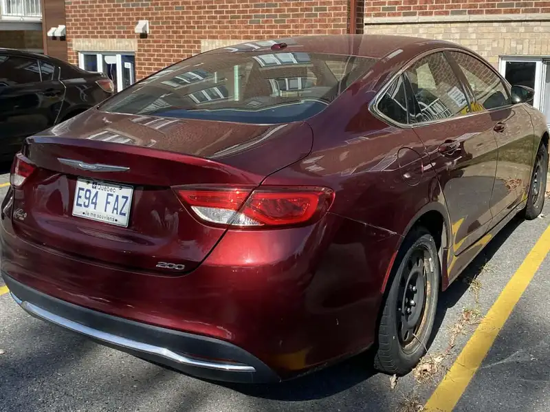 2016 Chrysler 200 Limited, 83.000 km, Import Kanada — Foto 3 z 7
