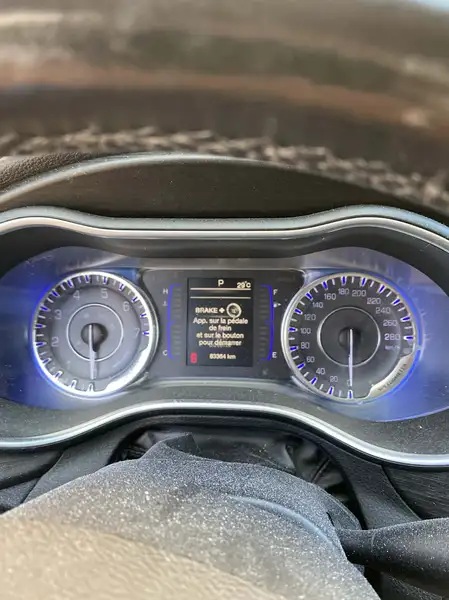 2016 Chrysler 200 Limited, 83.000 km, Import Kanada — Foto 4 z 7