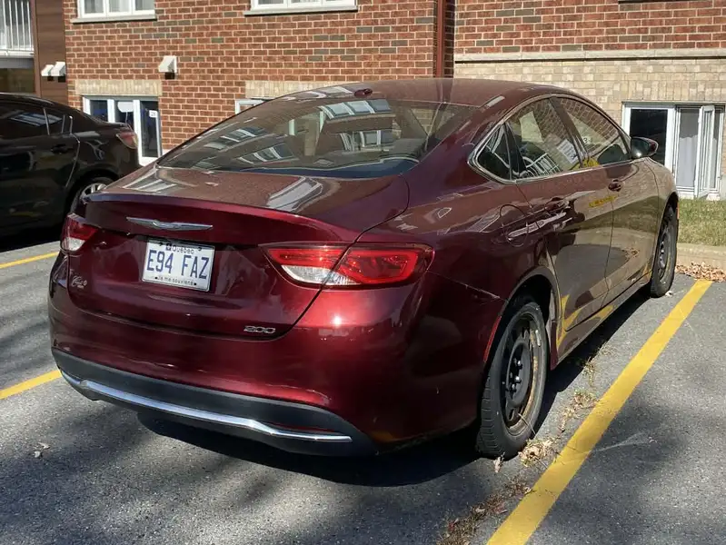 2016 Chrysler 200 Limited, 83.000 km, Import Kanada — Foto 7 z 7