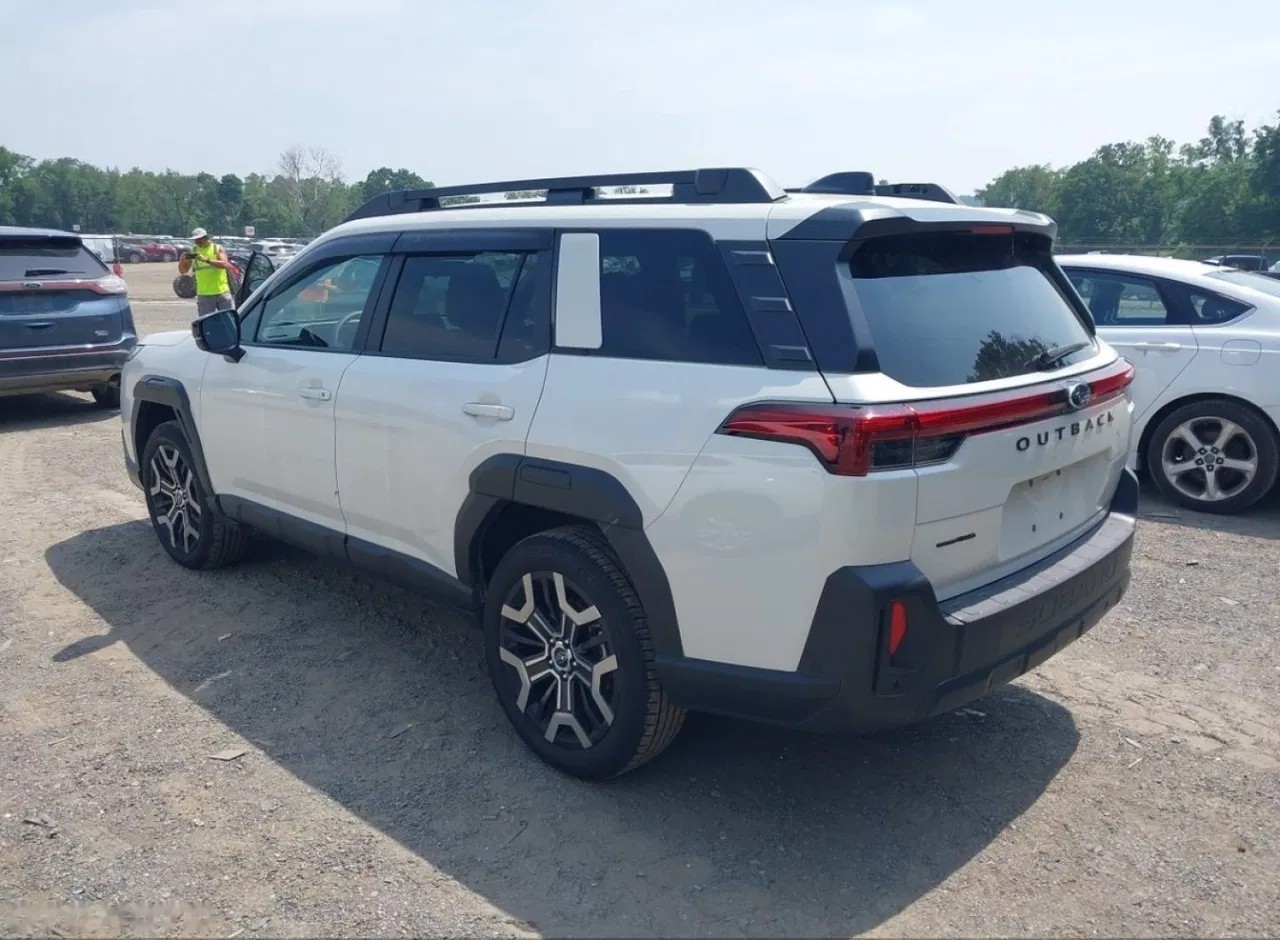 2026 Subaru Outback, 7.900 km, Polen — Foto 3 z 12
