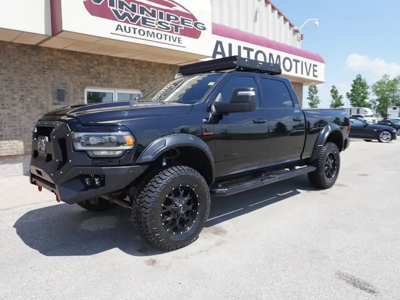 2023 Dodge RAM CUSTOM CUMMINS ** BIG BRUTE -- BIG POWER **, schwarz, 65.000 km, Import Kanada — Foto 4 z 12