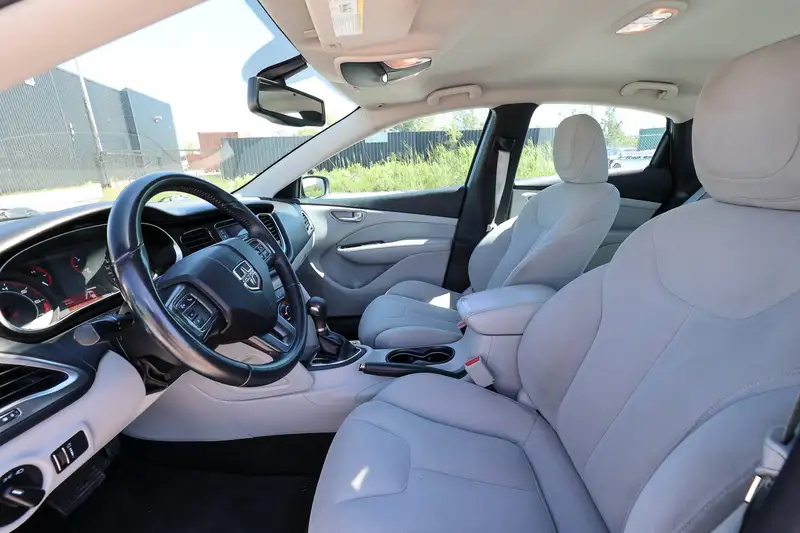 2013 Dodge Dart SXT, blau, 146.000 km, Import Kanada — Foto 9 z 12