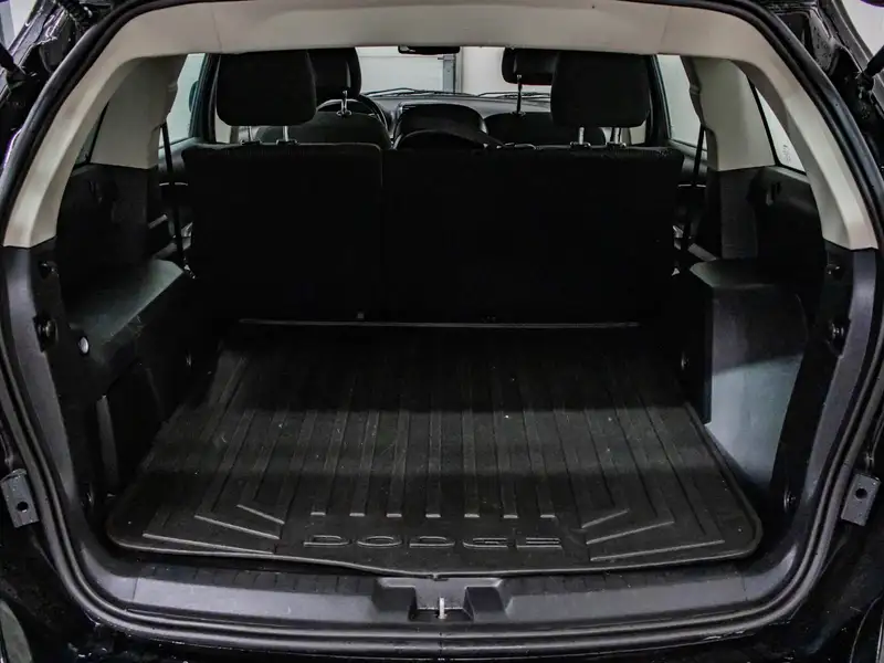 2019 Dodge Journey CANADA VALUE PACKAGE QUICK ORDER PACKAGE 22B, schwarz, 106.006 km, Import Kanada — Foto 9 z 12