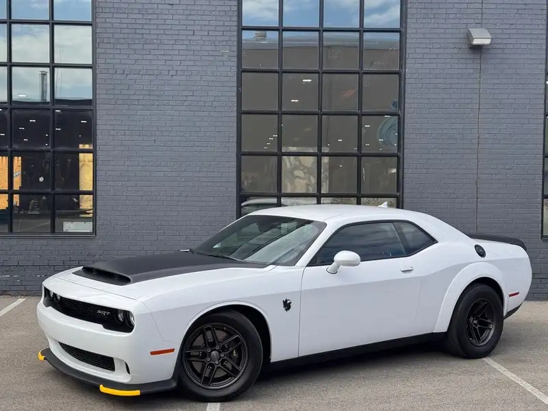 2023 Dodge Challenger SRT DEMON 170 WIDEBODY RWD, weiß, 157 km, Import Kanada — Foto 1