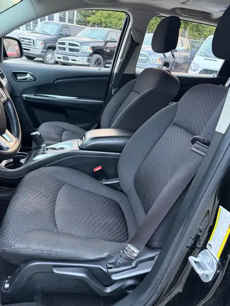 2017 Dodge Journey SXT, schwarz, 123.000 km, Import Kanada — Foto 9 z 12