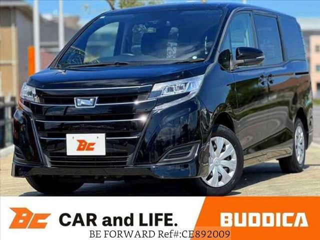 2021 Toyota Noah, 49.000 km, Import Japan — Foto 1