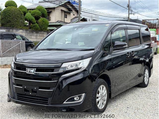 2021 Toyota Noah, 64.000 km, Import Japan — Foto 1