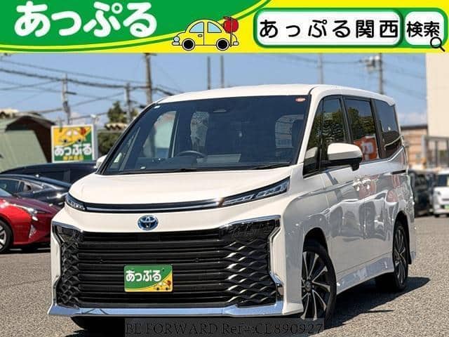 2024 Toyota Voxy, 15.200 km, Import Japan — Foto 1