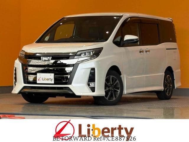 2020 Toyota Noah, 44.699 km, Import Japan — Foto 1