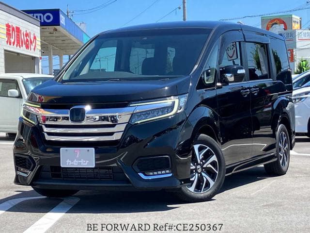 2021 Honda Step Wgn, 55.794 km, Import Japan — Foto 1