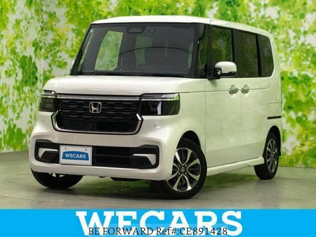 2025 Honda N Box Custom, 4.350 km, Import Japan — Foto 1 2025 Honda N Box Custom, 4.350 km, Import Japan — Foto 1