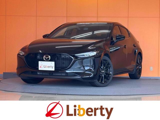 Mazda3 Fastback, schwarz, Import Japan — Foto 1
