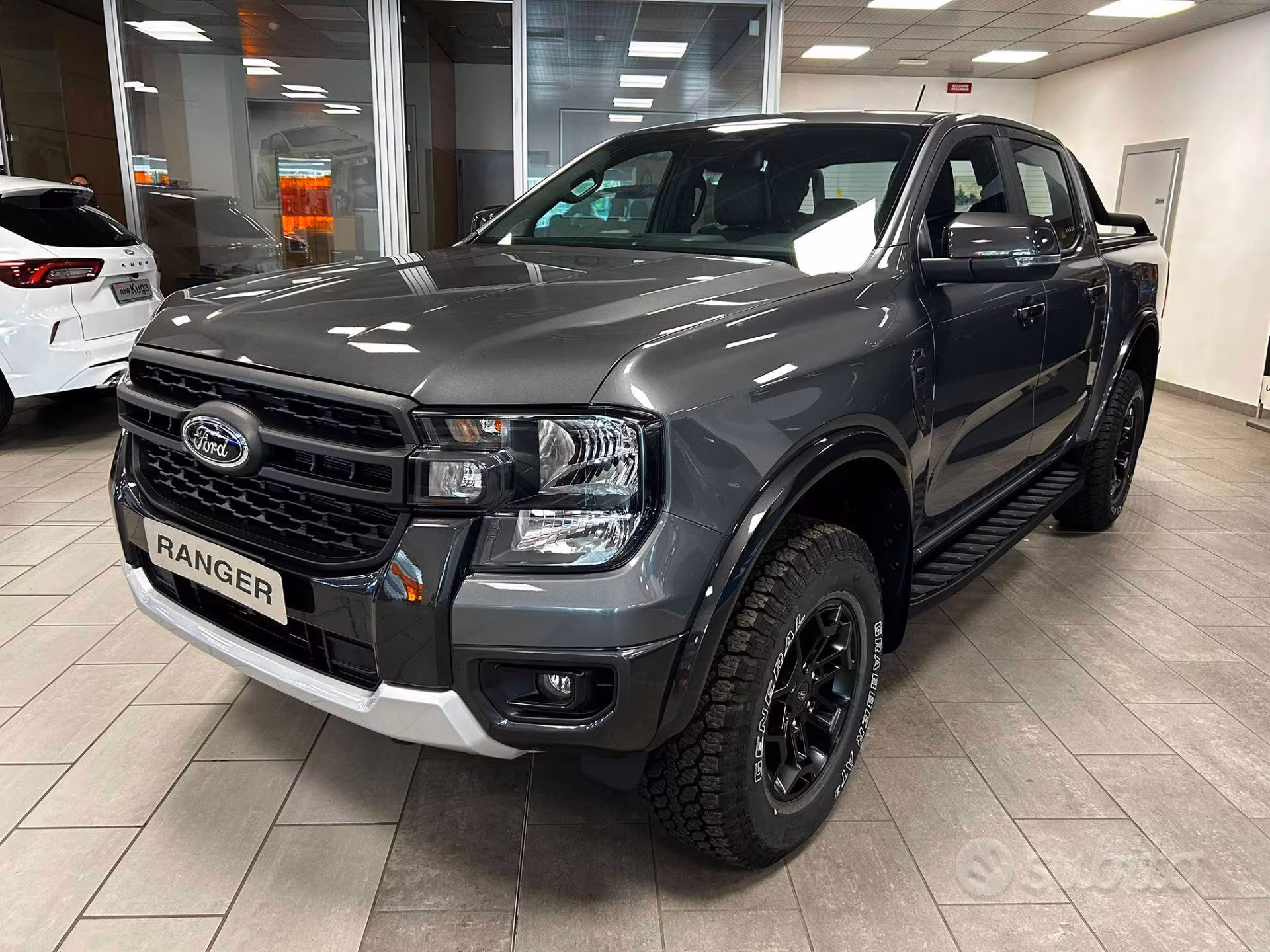 2025 Ford, Italien — Foto 1