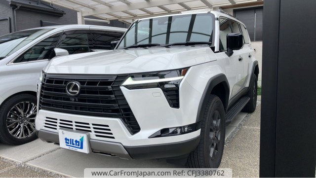 2025 Lexus GX, 3.100 km, Import Japan — Foto 1