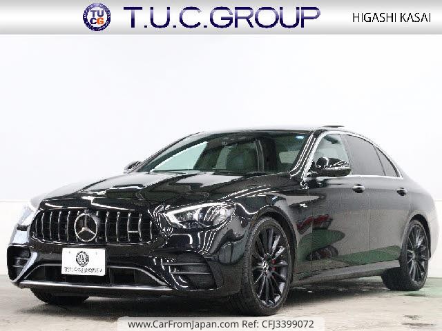 2022 Mercedes-Benz E-Class, 32.800 km, Import Japan — Foto 1