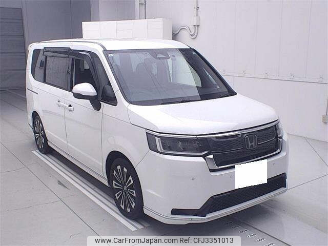 2024 Honda Stepwagon, 30.000 km, Import Japan — Foto 1