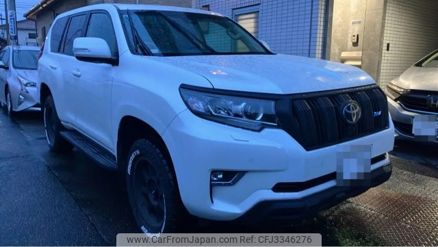 2023 Toyota Land Cruiser Prado, 14.100 km, Import Japan — Foto 1