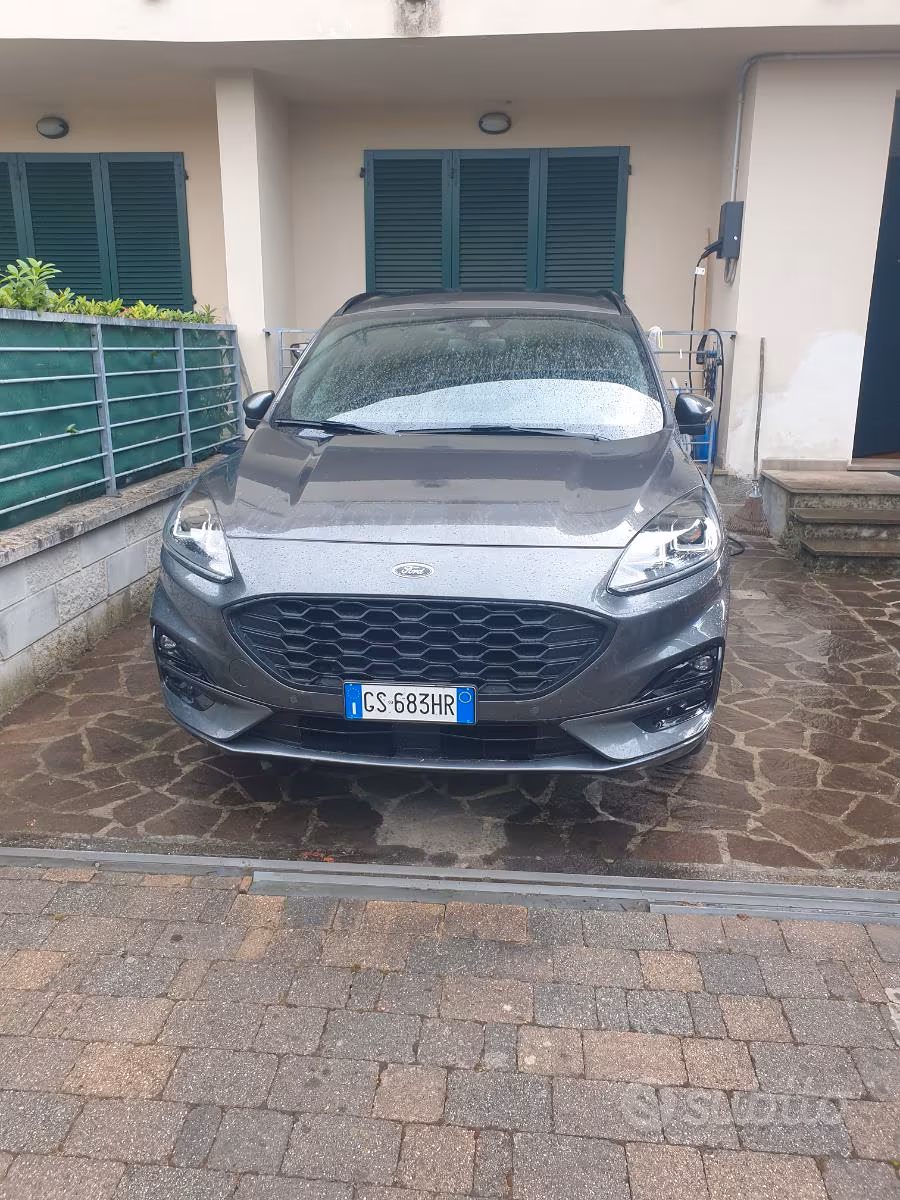 2024 Ford, Italien — Foto 1