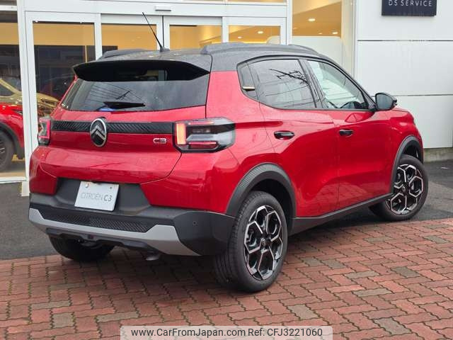 2025 Citroen C3, 5.000 km, Import Japan — Foto 2 z 20