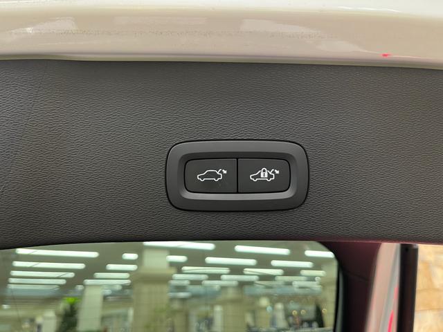 Volvo C40 Recharge, Import Japan — Foto 8 z 40